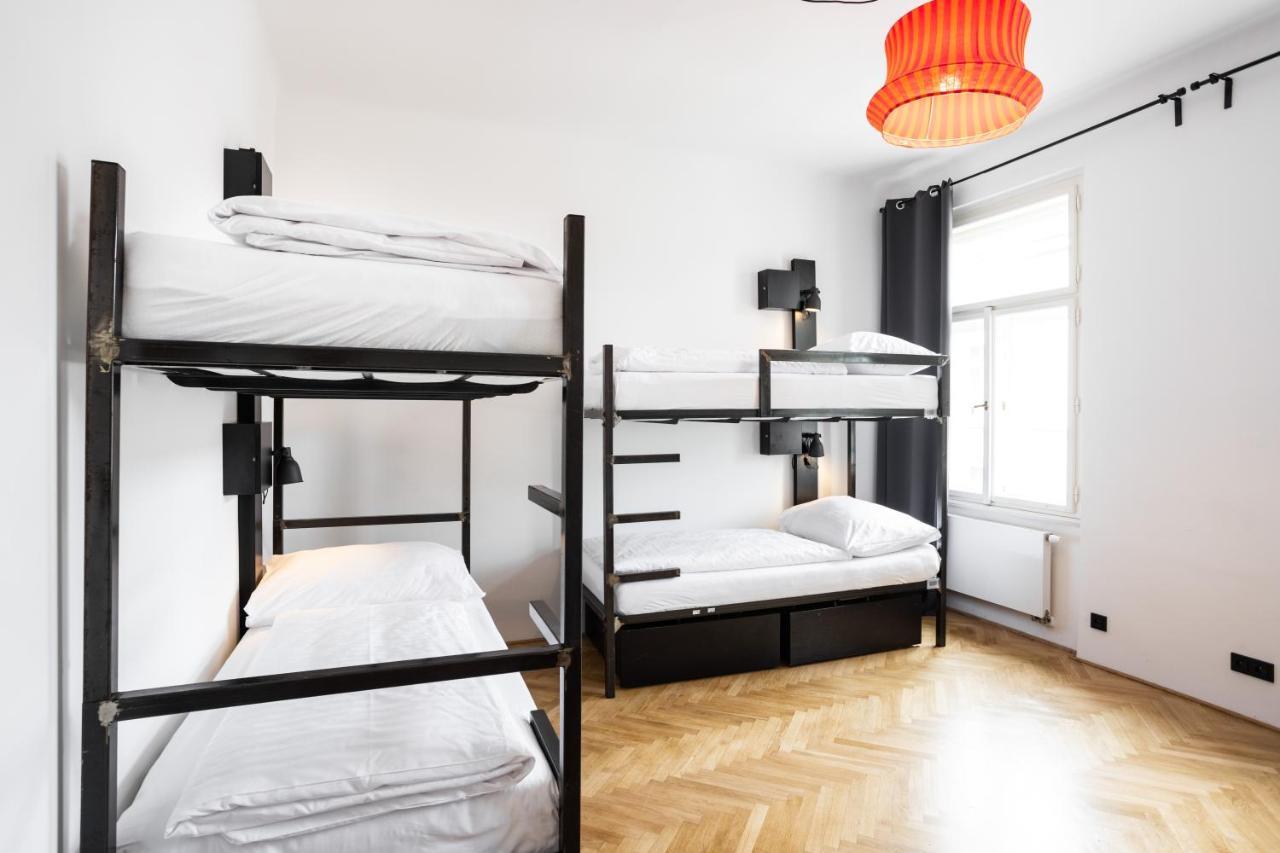 Sophie'S Hostel Prague Exterior photo