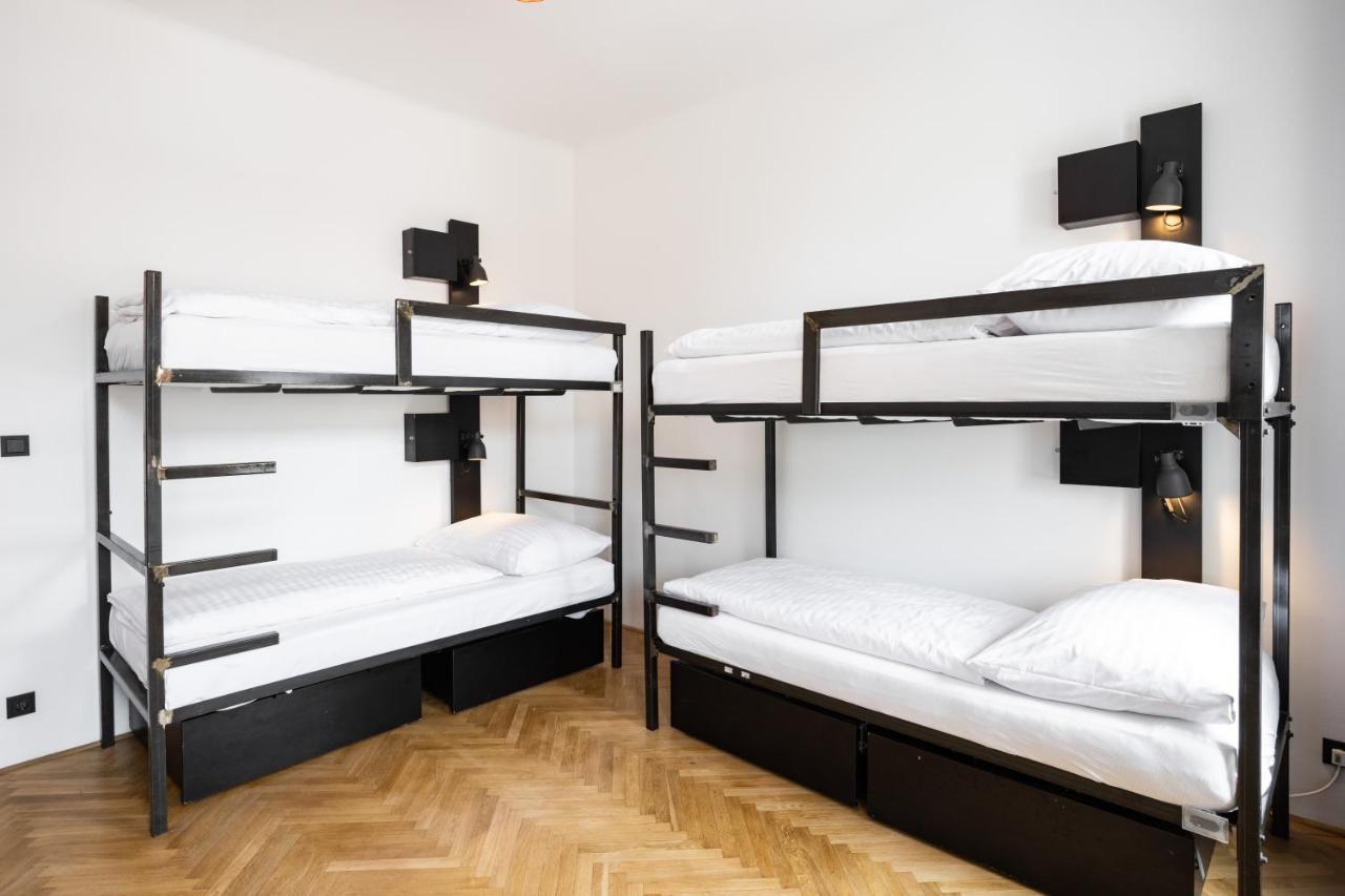 Sophie'S Hostel Prague Exterior photo